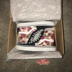 Women’s Vans Sk8-Hi High Tops Size 7.5